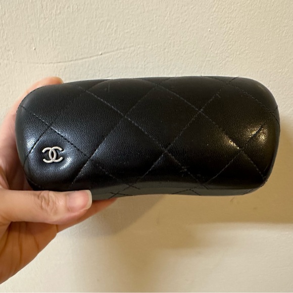 CHANEL Sunglasses WITH OG CASE - Picture 6 of 15